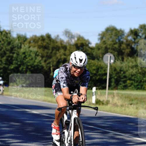 07.09.2025 - 19. Norderstedt Triathlon Michael Burmester http://msf.ph/oto/8840806 07.09.2025 15:10:20 Radfahren 1439 meine-sportfotos.de