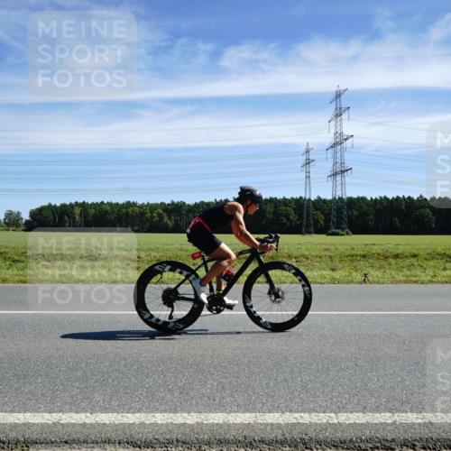 07.09.2025 - 19. Norderstedt Triathlon Michael Burmester http://msf.ph/oto/8840813 07.09.2025 12:22:26 Radfahren 725, 757, 792, 1338 meine-sportfotos.de