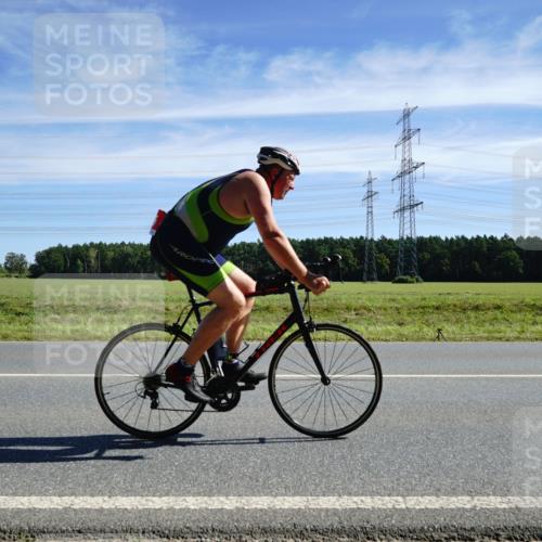 07.09.2025 - 19. Norderstedt Triathlon Michael Burmester http://msf.ph/oto/8840822 07.09.2025 12:22:27 Radfahren 725, 757, 792, 1338 meine-sportfotos.de