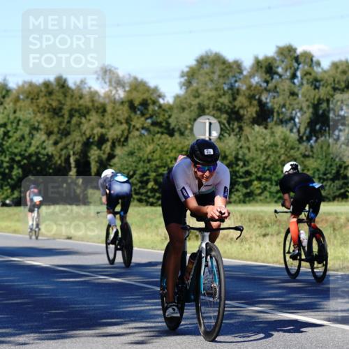 07.09.2025 - 19. Norderstedt Triathlon Michael Burmester http://msf.ph/oto/8840832 07.09.2025 15:10:45 Radfahren 475, 946, 967 meine-sportfotos.de