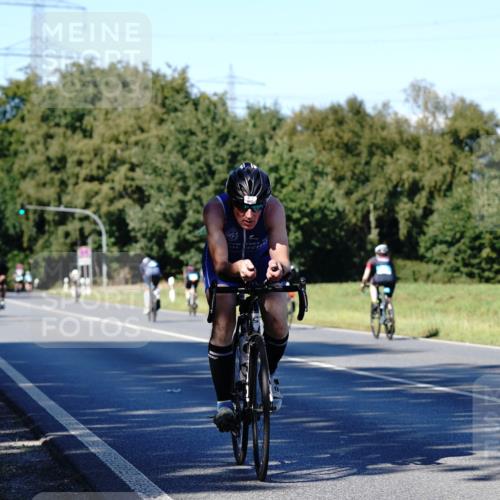 07.09.2025 - 19. Norderstedt Triathlon Michael Burmester http://msf.ph/oto/8840839 07.09.2025 15:10:47 Radfahren 475, 946, 967 meine-sportfotos.de