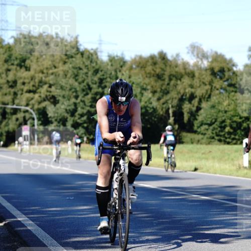 07.09.2025 - 19. Norderstedt Triathlon Michael Burmester http://msf.ph/oto/8840841 07.09.2025 15:10:47 Radfahren 475, 946, 967 meine-sportfotos.de