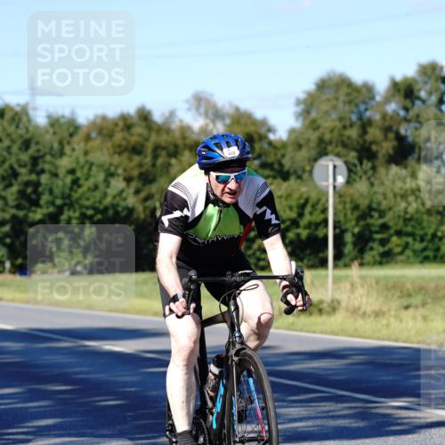 07.09.2025 - 19. Norderstedt Triathlon Michael Burmester http://msf.ph/oto/8840848 07.09.2025 15:10:55 Radfahren 932, 1500 meine-sportfotos.de