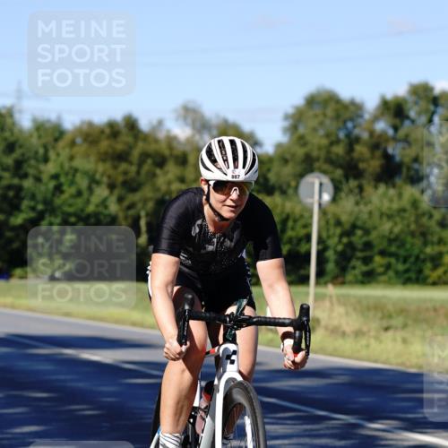 07.09.2025 - 19. Norderstedt Triathlon Michael Burmester http://msf.ph/oto/8840860 07.09.2025 15:11:11 Radfahren 390, 408, 887 meine-sportfotos.de