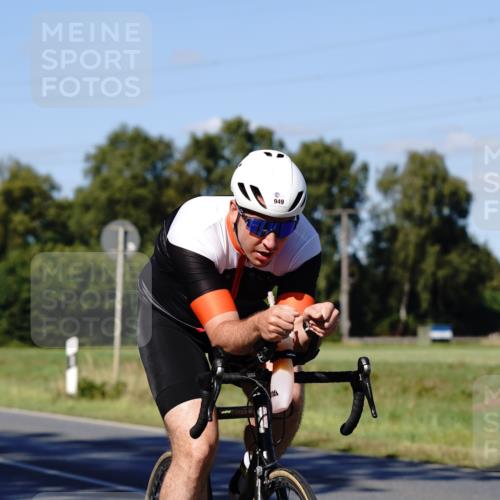 07.09.2025 - 19. Norderstedt Triathlon Michael Burmester http://msf.ph/oto/8840881 07.09.2025 15:11:40 Radfahren 949 meine-sportfotos.de