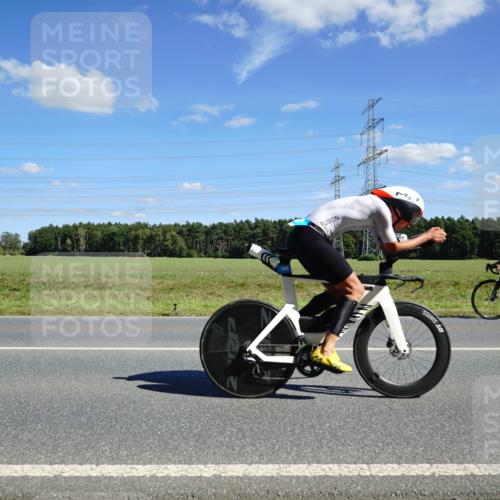 07.09.2025 - 19. Norderstedt Triathlon Michael Burmester http://msf.ph/oto/8840883 07.09.2025 14:29:56 Radfahren 388, 917, 1421 meine-sportfotos.de