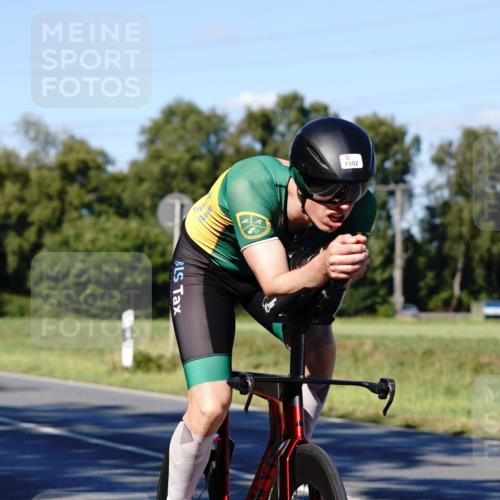 07.09.2025 - 19. Norderstedt Triathlon Michael Burmester http://msf.ph/oto/8840892 07.09.2025 15:12:04 Radfahren 403, 457, 1502 meine-sportfotos.de