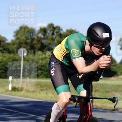 07.09.2025 - 19. Norderstedt Triathlon Michael Burmester http://msf.ph/oto/8840894 07.09.2025 15:12:04 Radfahren 403, 457, 1502 meine-sportfotos.de