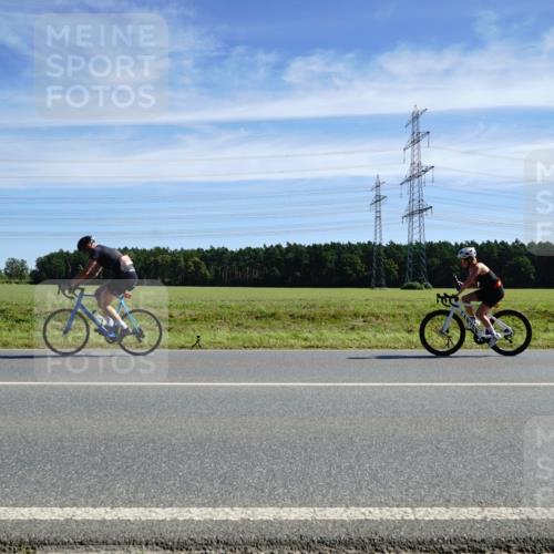 07.09.2025 - 19. Norderstedt Triathlon Michael Burmester http://msf.ph/oto/8840913 07.09.2025 12:22:50 Radfahren 820, 856 meine-sportfotos.de