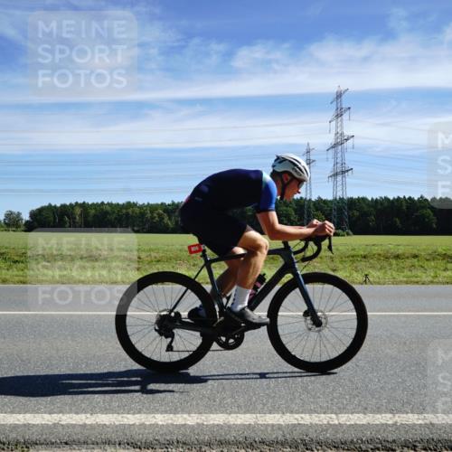 07.09.2025 - 19. Norderstedt Triathlon Michael Burmester http://msf.ph/oto/8840931 07.09.2025 12:22:52 Radfahren 283, 820, 856, 1268 meine-sportfotos.de