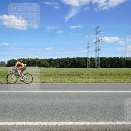07.09.2025 - 19. Norderstedt Triathlon Michael Burmester http://msf.ph/oto/8840954 07.09.2025 14:30:20 Radfahren 411, 961, 990, 992 meine-sportfotos.de