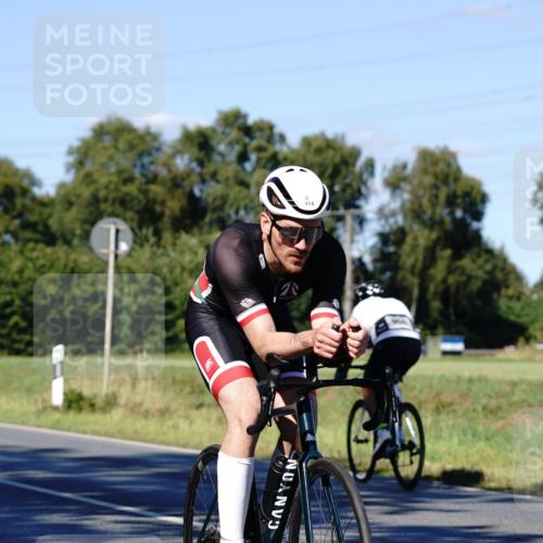 07.09.2025 - 19. Norderstedt Triathlon Michael Burmester http://msf.ph/oto/8840956 07.09.2025 15:13:35 Radfahren 414, 446, 896, 1414, 1532 meine-sportfotos.de