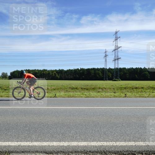 07.09.2025 - 19. Norderstedt Triathlon Michael Burmester http://msf.ph/oto/8840975 07.09.2025 12:22:56 Radfahren 283, 820, 827, 1268 meine-sportfotos.de