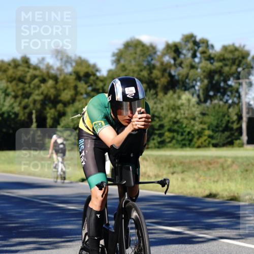07.09.2025 - 19. Norderstedt Triathlon Michael Burmester http://msf.ph/oto/8840976 07.09.2025 15:14:01 Radfahren 1505 meine-sportfotos.de