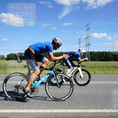 07.09.2025 - 19. Norderstedt Triathlon Michael Burmester http://msf.ph/oto/8840989 07.09.2025 14:30:24 Radfahren 411, 961, 990, 992, 1041 meine-sportfotos.de