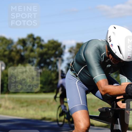 07.09.2025 - 19. Norderstedt Triathlon Michael Burmester http://msf.ph/oto/8840996 07.09.2025 15:14:46 Radfahren 939, 1539 meine-sportfotos.de