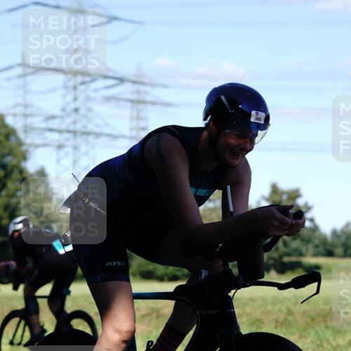 07.09.2025 - 19. Norderstedt Triathlon Michael Burmester http://msf.ph/oto/8841036 07.09.2025 15:16:24 Radfahren 365 meine-sportfotos.de