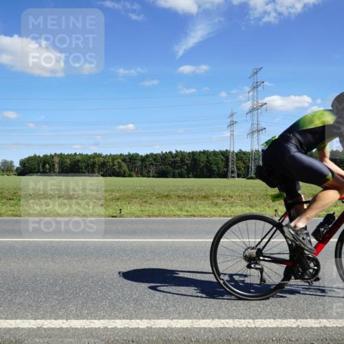 07.09.2025 - 19. Norderstedt Triathlon Michael Burmester http://msf.ph/oto/8841039 07.09.2025 14:30:38 Radfahren 1483 meine-sportfotos.de