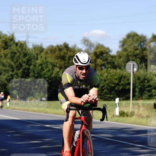07.09.2025 - 19. Norderstedt Triathlon Michael Burmester http://msf.ph/oto/8841043 07.09.2025 15:17:00 Radfahren 397, 882, 1503 meine-sportfotos.de