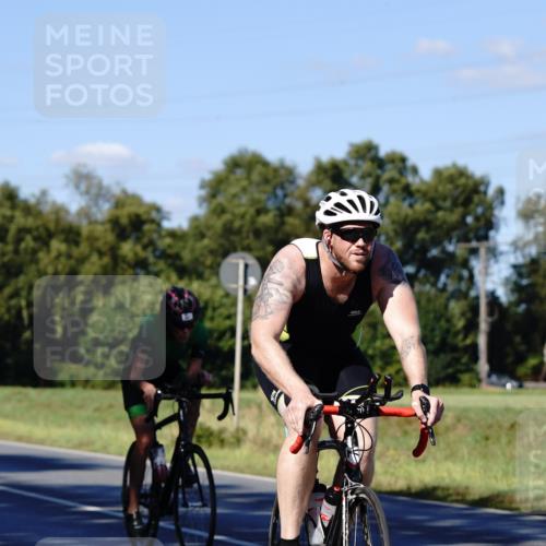 07.09.2025 - 19. Norderstedt Triathlon Michael Burmester http://msf.ph/oto/8841055 07.09.2025 15:17:25 Radfahren 396, 445, 467, 871, 938 meine-sportfotos.de