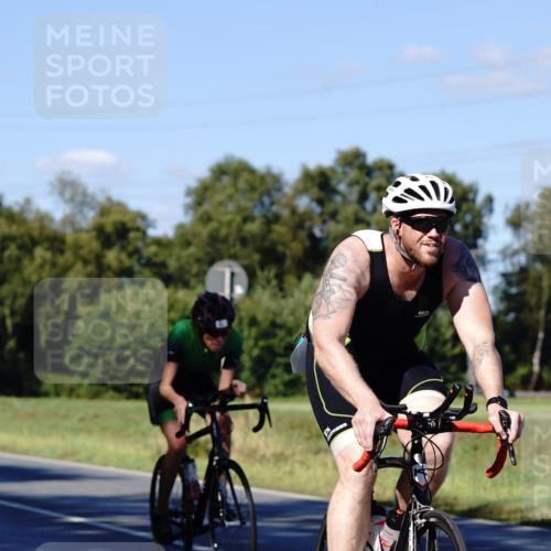 07.09.2025 - 19. Norderstedt Triathlon Michael Burmester http://msf.ph/oto/8841057 07.09.2025 15:17:25 Radfahren 396, 445, 467, 871, 938 meine-sportfotos.de