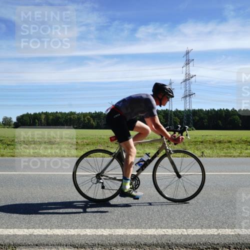07.09.2025 - 19. Norderstedt Triathlon Michael Burmester http://msf.ph/oto/8841102 07.09.2025 12:23:21 Radfahren 174, 758 meine-sportfotos.de