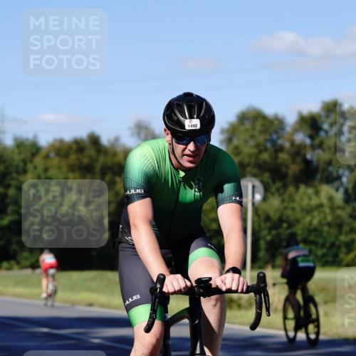 07.09.2025 - 19. Norderstedt Triathlon Michael Burmester http://msf.ph/oto/8841131 07.09.2025 15:19:49 Radfahren 1492, 1511, 1534 meine-sportfotos.de
