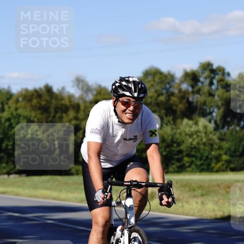 07.09.2025 - 19. Norderstedt Triathlon Michael Burmester http://msf.ph/oto/8841143 07.09.2025 15:20:01 Radfahren 955 meine-sportfotos.de