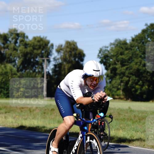 07.09.2025 - 19. Norderstedt Triathlon Michael Burmester http://msf.ph/oto/8841155 07.09.2025 15:20:13 Radfahren 868, 1495, 1526 meine-sportfotos.de