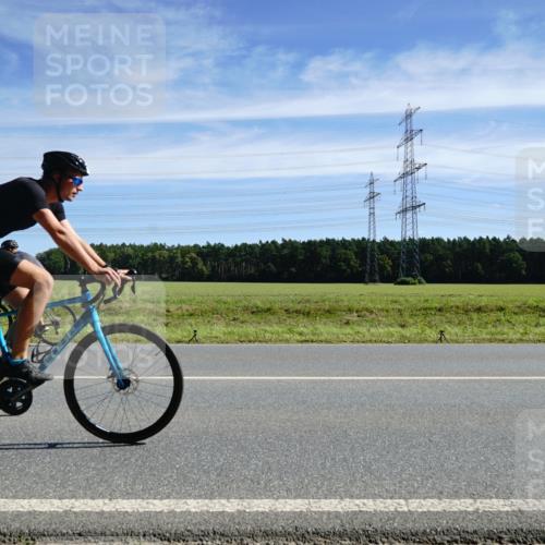 07.09.2025 - 19. Norderstedt Triathlon Michael Burmester http://msf.ph/oto/8841156 07.09.2025 12:23:32 Radfahren 173, 835, 1296, 1379 meine-sportfotos.de