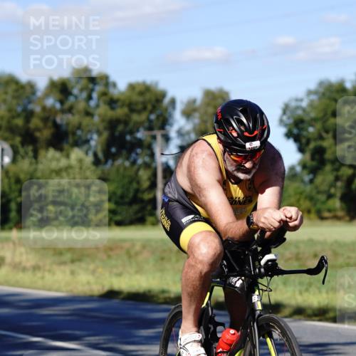 07.09.2025 - 19. Norderstedt Triathlon Michael Burmester http://msf.ph/oto/8841167 07.09.2025 15:20:25 Radfahren 1513, 1523 meine-sportfotos.de