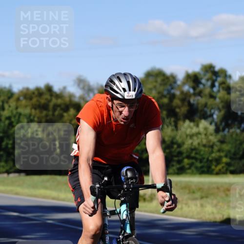 07.09.2025 - 19. Norderstedt Triathlon Michael Burmester http://msf.ph/oto/8841168 07.09.2025 15:20:27 Radfahren 1513, 1523 meine-sportfotos.de