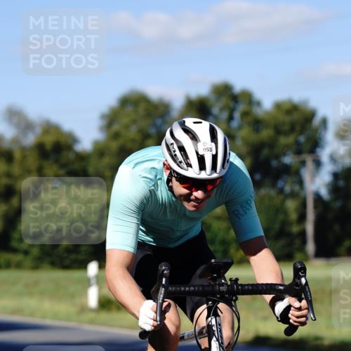 07.09.2025 - 19. Norderstedt Triathlon Michael Burmester http://msf.ph/oto/8841180 07.09.2025 15:20:44 Radfahren 953, 1460 meine-sportfotos.de