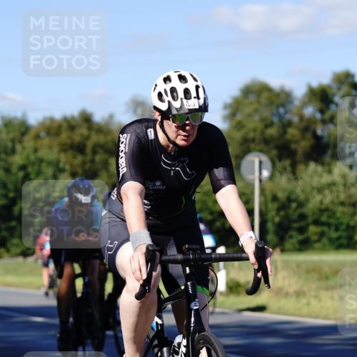 07.09.2025 - 19. Norderstedt Triathlon Michael Burmester http://msf.ph/oto/8841210 07.09.2025 15:21:07 Radfahren 377, 416, 902, 936, 951, 1537 meine-sportfotos.de