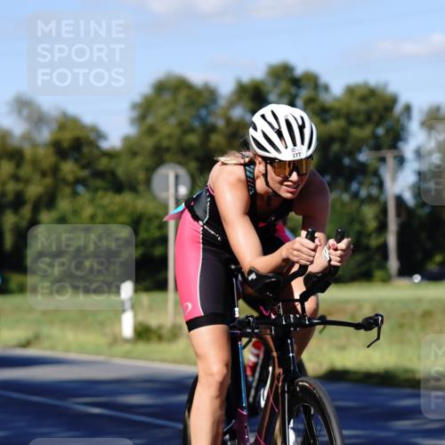 07.09.2025 - 19. Norderstedt Triathlon Michael Burmester http://msf.ph/oto/8841218 07.09.2025 15:21:10 Radfahren 377, 480, 902, 951, 1537 meine-sportfotos.de