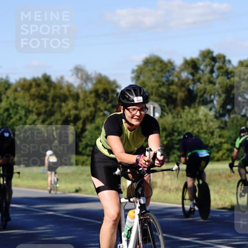 07.09.2025 - 19. Norderstedt Triathlon Michael Burmester http://msf.ph/oto/8841261 07.09.2025 15:21:53 Radfahren 933, 1479, 1527 meine-sportfotos.de
