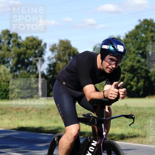 07.09.2025 - 19. Norderstedt Triathlon Michael Burmester http://msf.ph/oto/8841265 07.09.2025 15:21:54 Radfahren 415, 933, 1479, 1527 meine-sportfotos.de