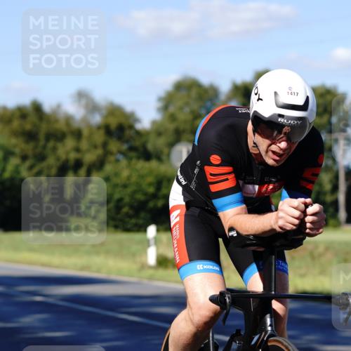 07.09.2025 - 19. Norderstedt Triathlon Michael Burmester http://msf.ph/oto/8841270 07.09.2025 15:21:59 Radfahren 415, 475, 1410, 1417, 1480 meine-sportfotos.de