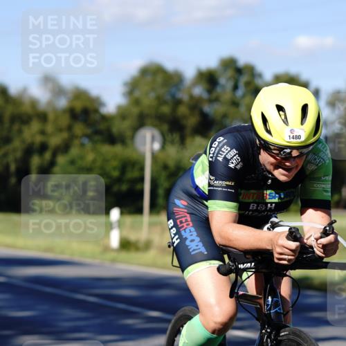 07.09.2025 - 19. Norderstedt Triathlon Michael Burmester http://msf.ph/oto/8841277 07.09.2025 15:22:02 Radfahren 475, 873, 883, 946, 949, 1410, 1480 meine-sportfotos.de