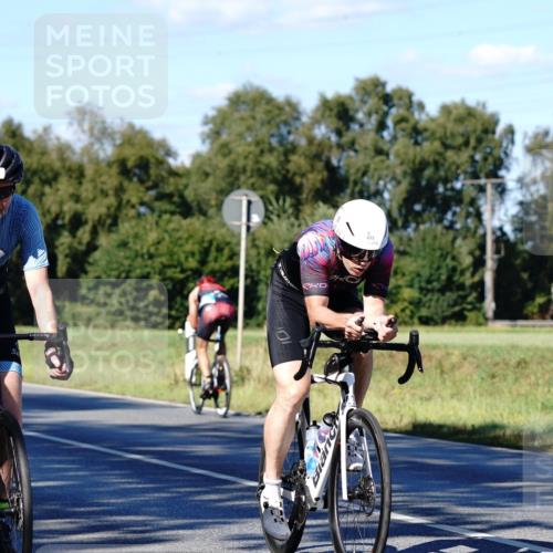 07.09.2025 - 19. Norderstedt Triathlon Michael Burmester http://msf.ph/oto/8841280 07.09.2025 15:22:03 Radfahren 475, 873, 883, 946, 949, 1439, 1480 meine-sportfotos.de