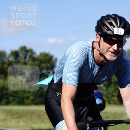 07.09.2025 - 19. Norderstedt Triathlon Michael Burmester http://msf.ph/oto/8841282 07.09.2025 15:22:04 Radfahren 873, 883, 946, 949, 1404, 1439, 1480 meine-sportfotos.de