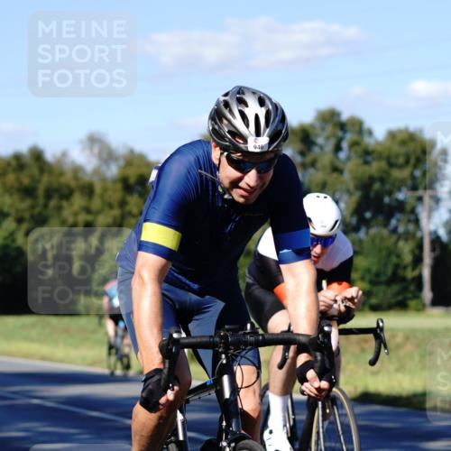 07.09.2025 - 19. Norderstedt Triathlon Michael Burmester http://msf.ph/oto/8841283 07.09.2025 15:22:06 Radfahren 873, 883, 946, 949, 1404, 1439 meine-sportfotos.de