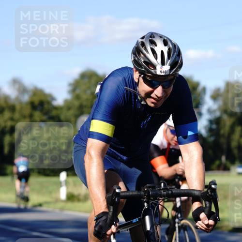 07.09.2025 - 19. Norderstedt Triathlon Michael Burmester http://msf.ph/oto/8841285 07.09.2025 15:22:06 Radfahren 873, 883, 946, 949, 1404, 1439 meine-sportfotos.de