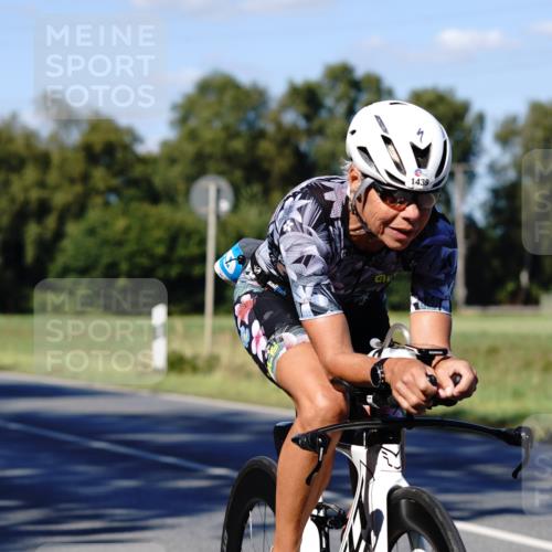 07.09.2025 - 19. Norderstedt Triathlon Michael Burmester http://msf.ph/oto/8841288 07.09.2025 15:22:07 Radfahren 935, 946, 949, 1404, 1439 meine-sportfotos.de