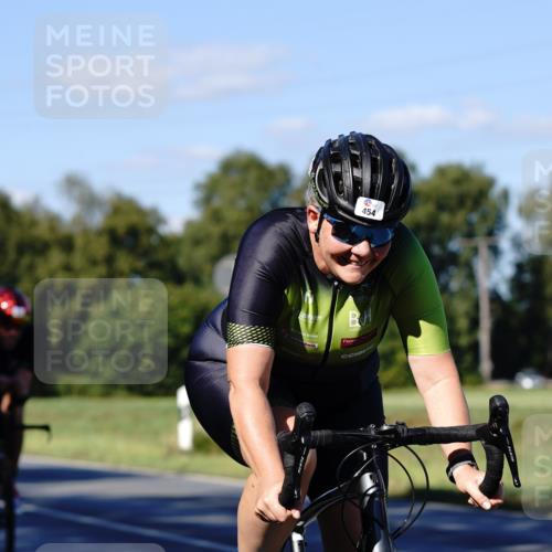 07.09.2025 - 19. Norderstedt Triathlon Michael Burmester http://msf.ph/oto/8841336 07.09.2025 15:23:26 Radfahren 454, 915, 930 meine-sportfotos.de