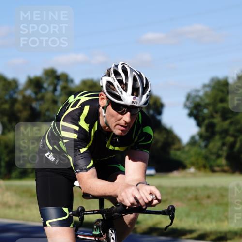 07.09.2025 - 19. Norderstedt Triathlon Michael Burmester http://msf.ph/oto/8841343 07.09.2025 15:23:27 Radfahren 454, 915, 930 meine-sportfotos.de