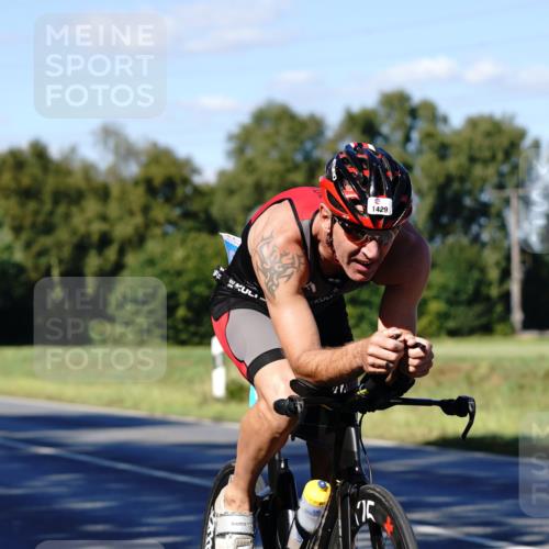 07.09.2025 - 19. Norderstedt Triathlon Michael Burmester http://msf.ph/oto/8841347 07.09.2025 15:23:48 Radfahren 1429 meine-sportfotos.de