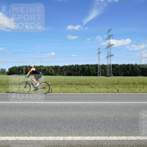 07.09.2025 - 19. Norderstedt Triathlon Michael Burmester http://msf.ph/oto/8841364 07.09.2025 14:31:39 Radfahren 967, 995 meine-sportfotos.de