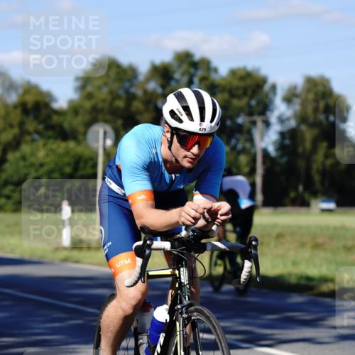 07.09.2025 - 19. Norderstedt Triathlon Michael Burmester http://msf.ph/oto/8841382 07.09.2025 15:25:26 Radfahren 425, 439, 905 meine-sportfotos.de