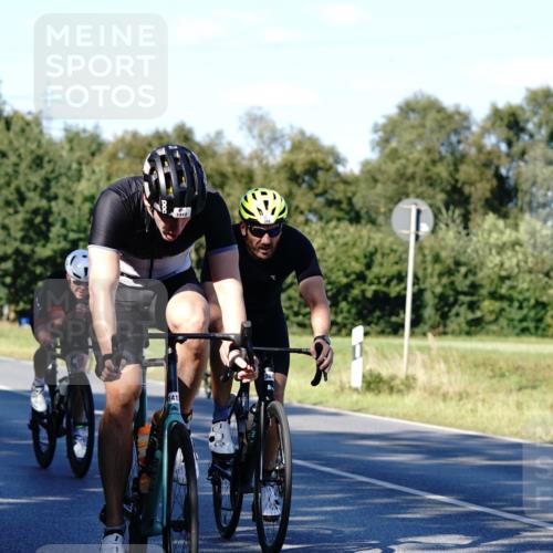 07.09.2025 - 19. Norderstedt Triathlon Michael Burmester http://msf.ph/oto/8841389 07.09.2025 15:25:40 Radfahren 384, 1412, 1538 meine-sportfotos.de